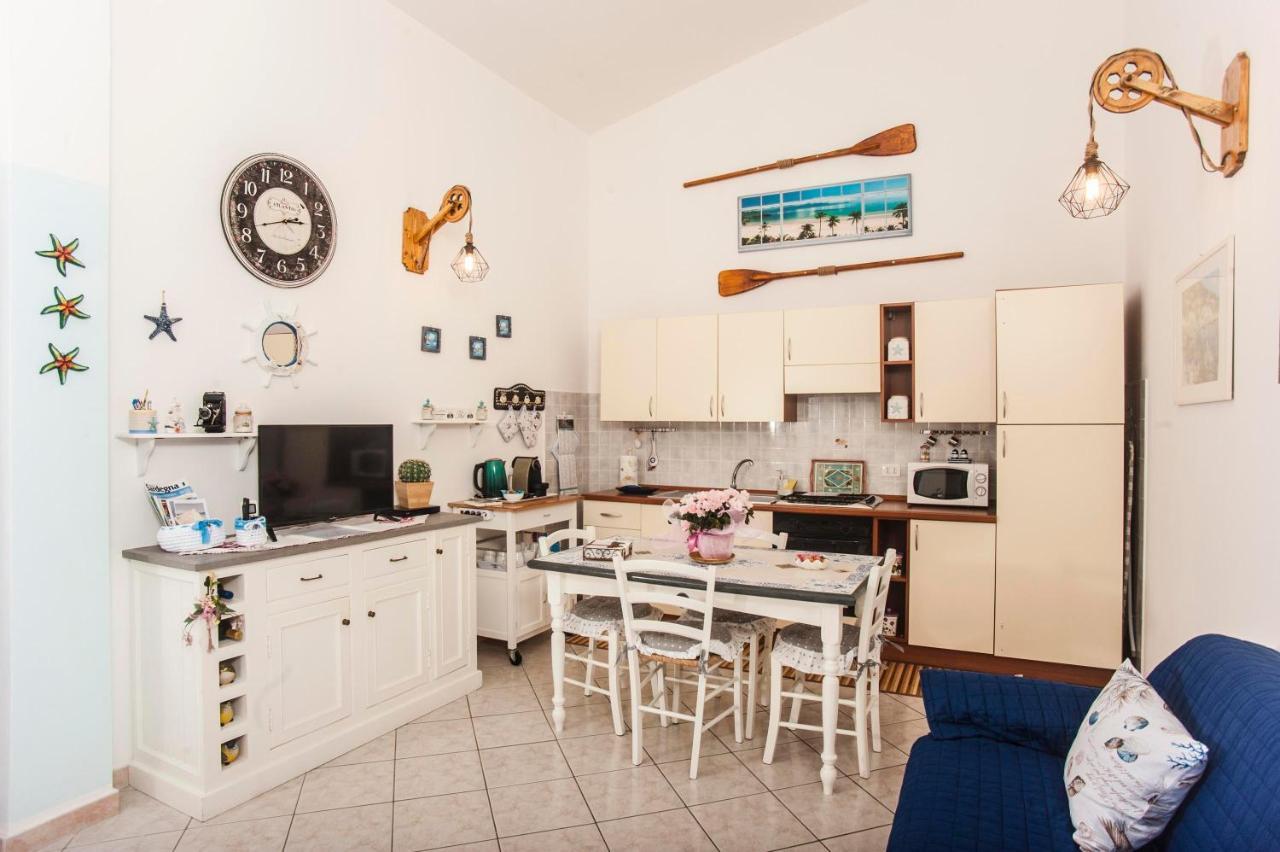 Ferienwohnung Casa Vacanze Luna Pula Exterior foto